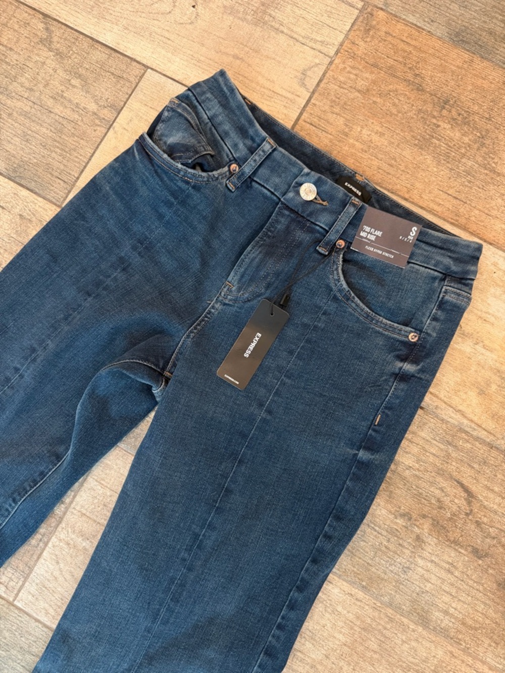 Express Dark Blue 70s Flare Stretch Mid-Rise Flare Jeans New NWT Bellbottom - Picture 4 of 6